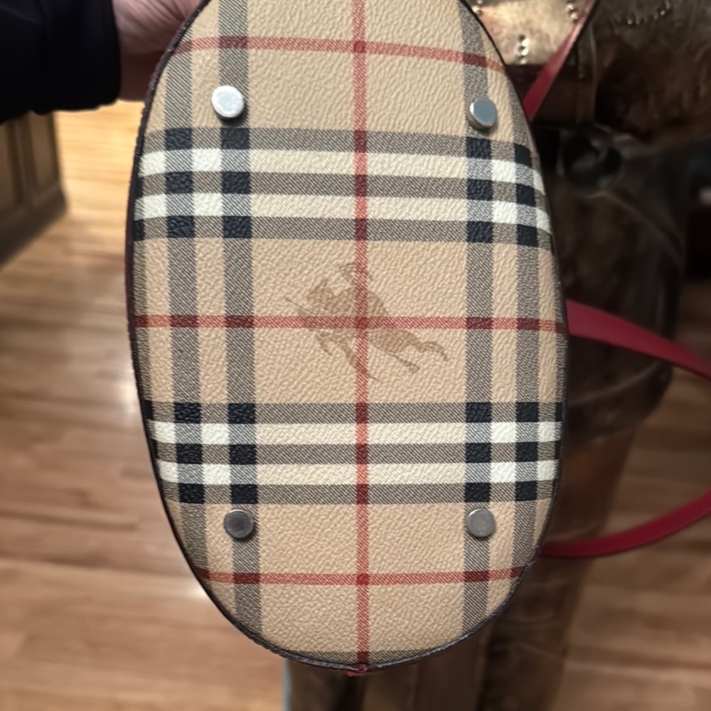 Burberry Haywood EUC Vintage Bucket Monogram Plaid Women's Tote - Picture 2 of 13